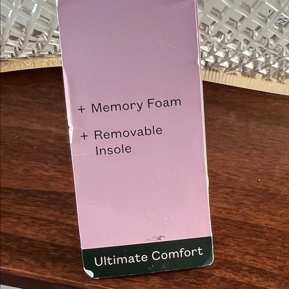 Wild Fable Women's Isabella Clear Jelly Flats Sandals. - Picture 8 of 8